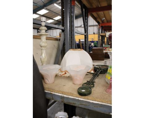 TWO VINTAGE PEARLESCENT GLASS LAMP SHADES, A HEAVY MARBLE STYLE TABLE LAMP BASE, A LAMP SHADE AND A JULIANA WALL CLOCK