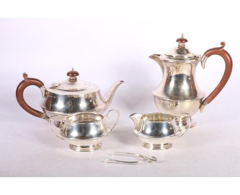 George V silver tea and coffee service hallmarked Joseph Gloster Ltd, Birmingham 1931, along with an associated wishbone suga