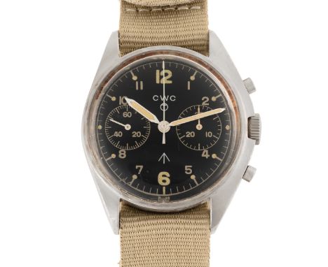 A GENTLEMAN'S STAINLESS STEEL BRITISH MILITARY CWC RAF PILOTS CHRONOGRAPH WRIST WATCH DATED 1980, PART OF THE "FAB FOUR"Movem