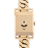A GENTLEMAN'S SIZE 9CT GOLD RECTANGULAR VINTAGE "DIGITAL" JUMP HOUR WRIST WATCH CIRCA 1930 Movement: