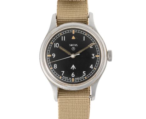 A GENTLEMAN'S STAINLESS STEEL BRITISH MILITARY SMITHS WRIST WATCH DATED 1968Movement: 17J, manual wind, signed Made in Englan
