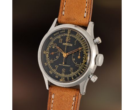 A RARE GENTLEMAN'S LARGE SIZE STAINLESS STEEL ANGELUS HERMETIQUE ANTIMAGNETIC CHRONOGRAPH WRIST WATCH CIRCA 1940s, WITH BASE 