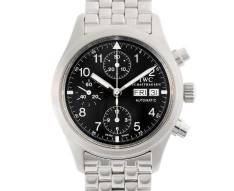 A GENTLEMAN'S SIZE STAINLESS STEEL IWC FLIEGER CHRONOGRAPH BRACELET WATCH DATED 2004, REF. IW370601 WITH ORIGINAL BOX, GUARAN