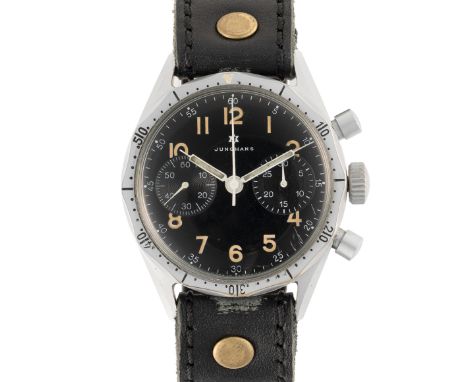 A GENTLEMAN'S GERMAN MILITARY JUNGHANS J88 PILOTS CHRONOGRAPH WRIST WATCH CIRCA 1960s, TYPE 111 WITH GLOSS BLACK DIAL, MADE I