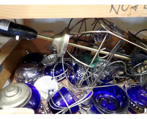 Mixed blue glass items and a lamp. Not available for in-house P&amp;P 