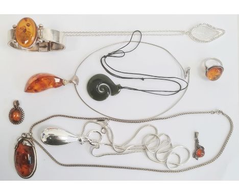 Amber pendant with leaf decoration, on silver-coloured foxtail chain, amber and white metal hinged bangle, various other item