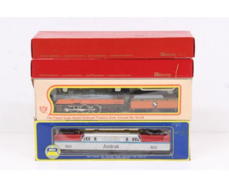Model Railway: A collection of four boxed HO Scale, to comprise: AHM Amtrak 902 locomotive, 5162; International Hobby Corp, M