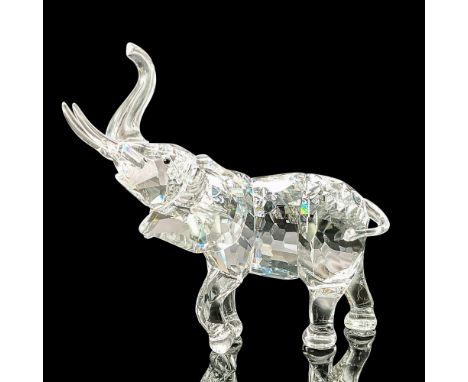 This Swarovski crystal mother elephant belonged to the Rare Encounters theme group. She flaunts a faceted clear crystal body 