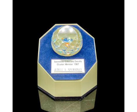 This paperweight and stand were issued to Charter Members of the Swarovski Collectors (now Crystal) Society, i.e. those who j