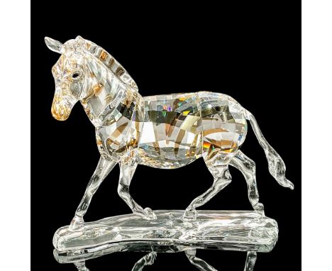 This Swarovski crystal zebra was part of the Rare Encounters collection. The eye-catching stripes are achieved with a Crystal