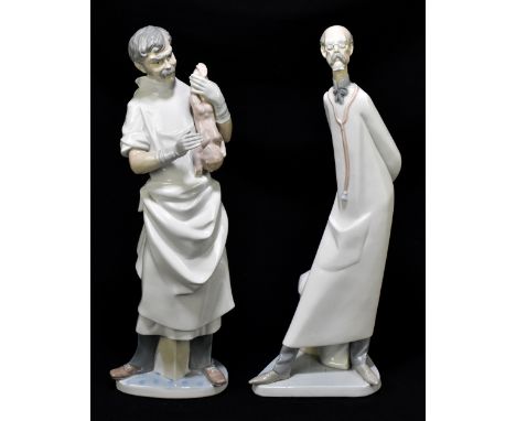 LLADRO; two large figures representing doctors, height of largest example 42cm.Additional InformationLight wear to each examp