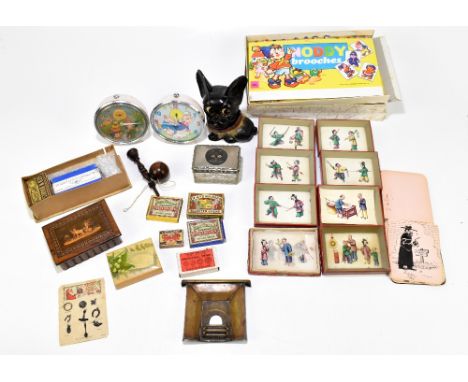 A collection of collectors' items, to include a Smiths Timescale Noddy alarm clock, a similar Popeye example, a metal mounted