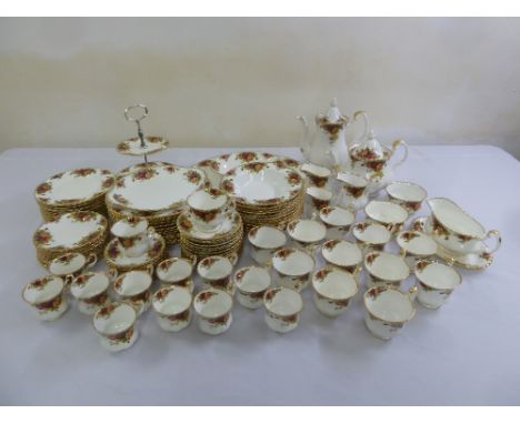 Royal Albert Old Country Roses dinner service to include plates, bowls, serving dishes, tea and coffee set (108)