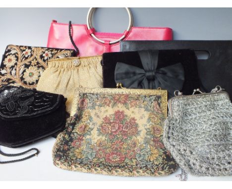 A COLLECTION OF VINTAGE LADIES BAGS ETC., various styles and periods to include embroidered, sequinned and tapestry examples 