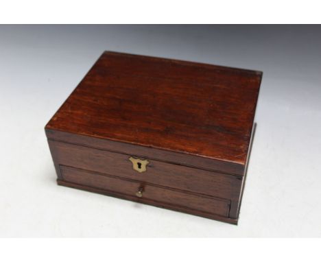 A MAHOGANY ARTISTS BOX, including ceramic pallete, W 25.25 cm