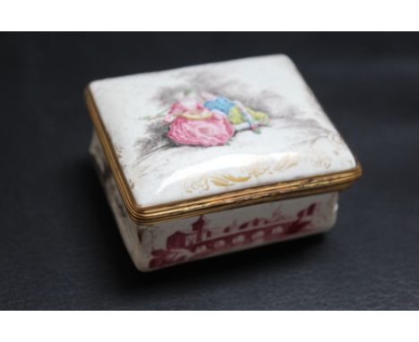 AN ANTIQUE BILSTON ENAMEL TYPE SNUFF BOX, W 6.5 cmCondition Report:cracks, crazing and losses throughout - see images