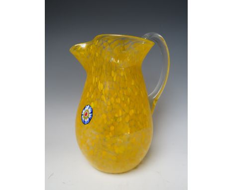 A VENETIAN MURANO GLASS LARGE PITCHER / LEMONADE JUG, embellished with a single millefiori cane slice, H 25 cm