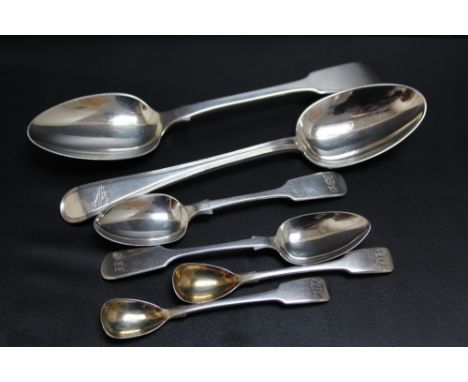 A COLLECTION OF EXETER ASSAY HALLMARKED SILVER FLATWARE CONSISTING OF AN OEP AND THREAD TABLE SPOON BY J STONE - EXETER 1843,