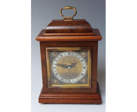A GARRARD OF LONDON WOODEN CASED MANTLE / CARRIAGE CLOCK, with Elliot movement, H 23.5 cm