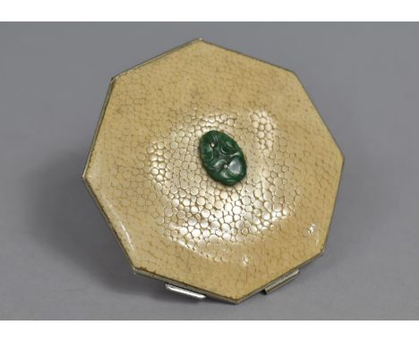A Vintage Octagonal Powder Compact with Shagreen and Jade Mounts 
