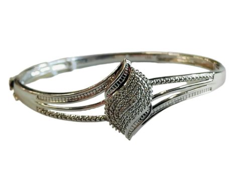 SILVER BANGLE WITH PAVE SET DIAMOND CLUSTER 