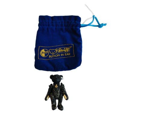 COLLECTABLE STEIFF POCKET BEAR IN ORIGINAL POUCH 