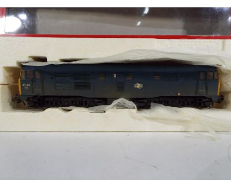 Model Railways - Hornby OO gauge BR AIA-AIA diesel electric class 31 locomotive in weathered finish #R2413A, item appear m in