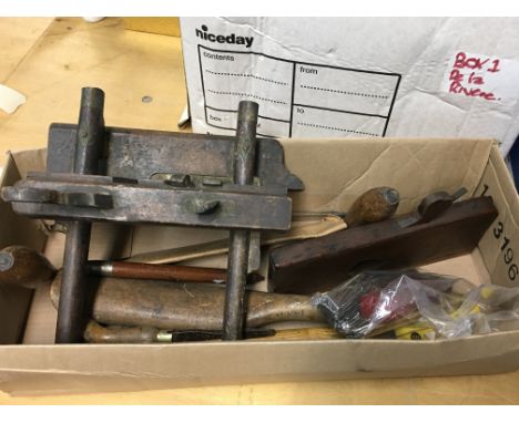 A box of tools as pictured - NO RESERVE