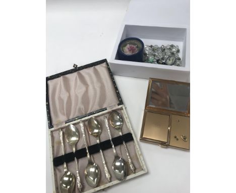 Cased silver plate spoons, necklaces, a cameo brooch and a vintage compact - NO RESERVE
