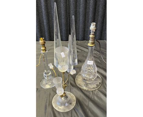 A lot of antique and vintage crystal and Perspex items to include three Perspex column items, Two cut crystal table lamps and