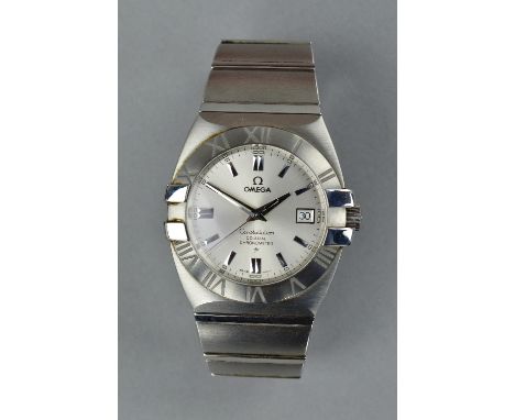 AN OMEGA CONSTELLATION CO-AXIAL CHRONOMETER DOUBLE EAGLE GENTS WRISTWATCH, with silvered dial, baton markers, centred seconds