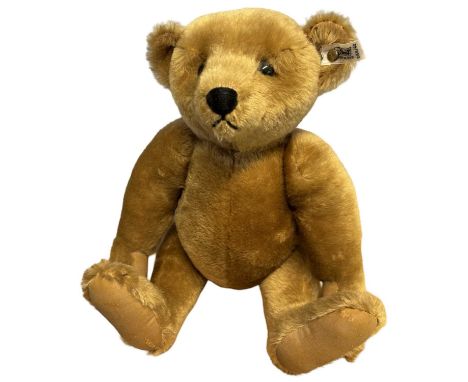 A 1984 Steiff Mohair Cinnamon Humpback Bear, 0156/42