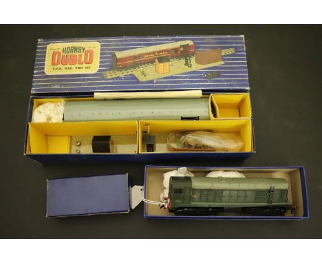 Boxed Hornby Dublo TPO Mail Van Set, Type L30 Diesel engine and a boxed D12 Tender 