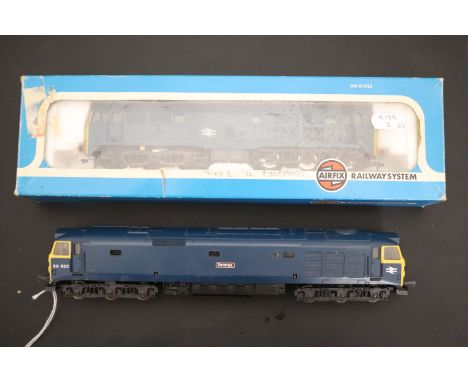 Boxed Airfix OO gauge 541006 A1A-A1A Class 31/4 Diesel Locomotive in BR Blue Livery plus a Lima Revenge engine