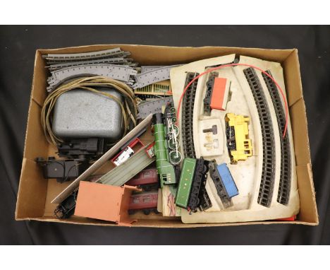Collection of OO gauge model railway to include Hornby R850 Flying Scotsman locomotive, Triang R52 engine, rolling stock, tra