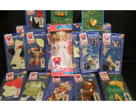 Sindy - a collection of 19 carded outfit and accessory packs, all unopened, Boutique 43007, 43008, 43009, 43010, 43011 x 2, 4