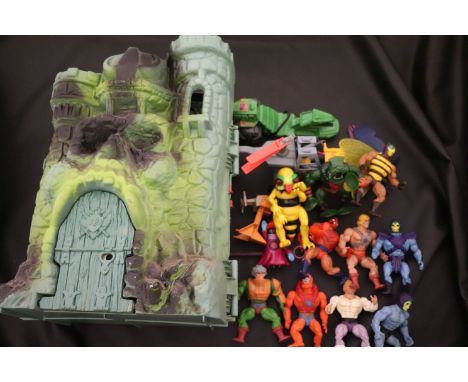 Original Mattel Masters of the Universe to include Castle Grayskull, Road Ripper, He-Man (mark to hair), Skeletor x 2 (hard &