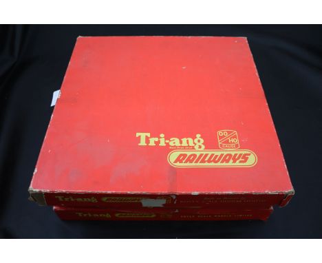 Boxed Triang R161 Operating Hopper Set, R408 Turntable Electrically Operated and R45 Turntable Set