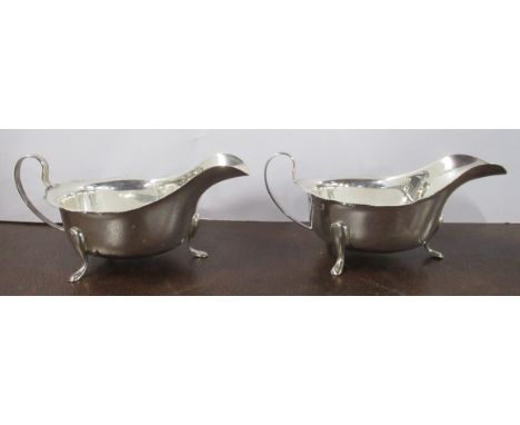 A pair of silver saucer boats, Sheffield 1938, weight 7oz