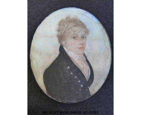 A 19thC portrait miniature on ivory of a gentleman (maximum diameter approximately 6.5cm)