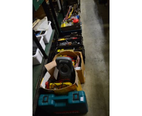 A large quantity of tools.