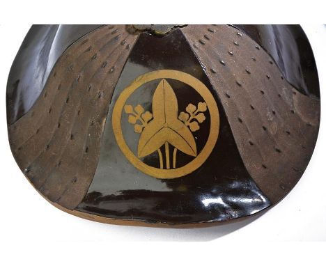 dating: Period (1603-1867) provenance: Japan, Light Kanshitsu form decorated with black-lacquered bands alternating with roug