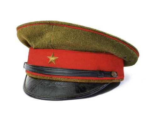 dating: 1940 - 1945 circa provenance: Japan, Grey-green wool fabric with band and red outlining, on the front a brass imperia