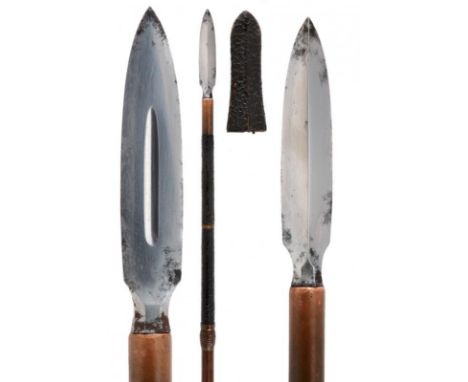 dating: Period (1603-1867) provenance: Japan, Solid, short, iron blade, flat and grooved at the centre on one side and ribbed