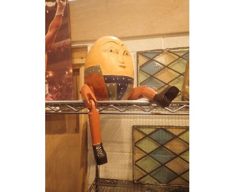 Wooden shelf Humpty Dumpty, H: 40 cm