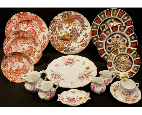 A Royal Crown Derby 1128 pattern dessert plate, tea plate; an Olde Avesbury pattern dinner plate; others, Red Aves and Posie 
