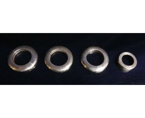 A collection of yellow metal pipe collars (4), all pen test as 9ct gold (6.0g)