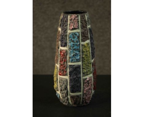 A mid century Italian ceramic brick design vase by Fratelli Fanciullacci, numbered to base. H.25 Dia.11cm. 