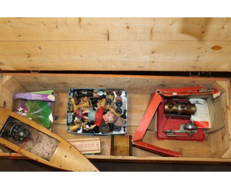 A COLLECTION OF VARIOUS TOYS AND GAMES to include Mamod SE2 live steam stationary engine, scratch built wooden motor launch, 