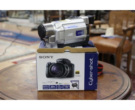 A JVC digital video camera - working condition, with cleaning extras 